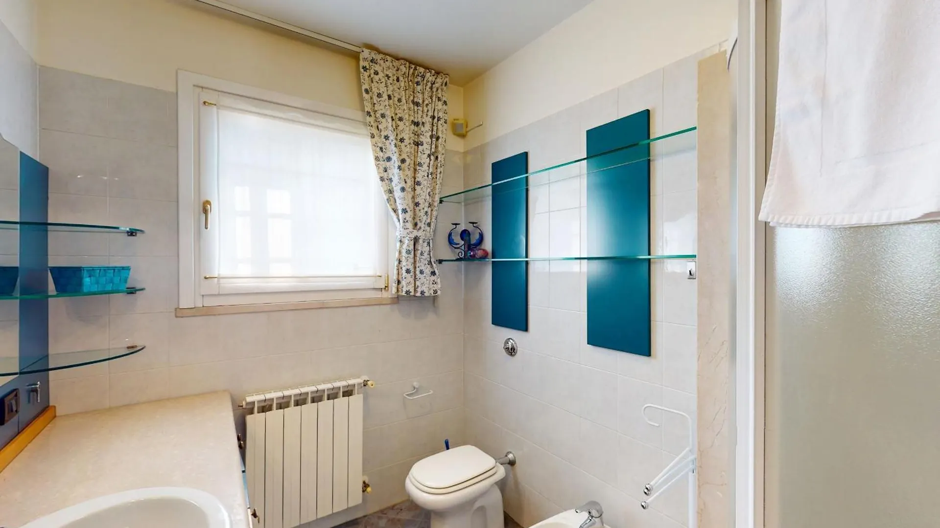 Lägenhet Appartamento Gloria By Bookinggardalake Manerba del Garda